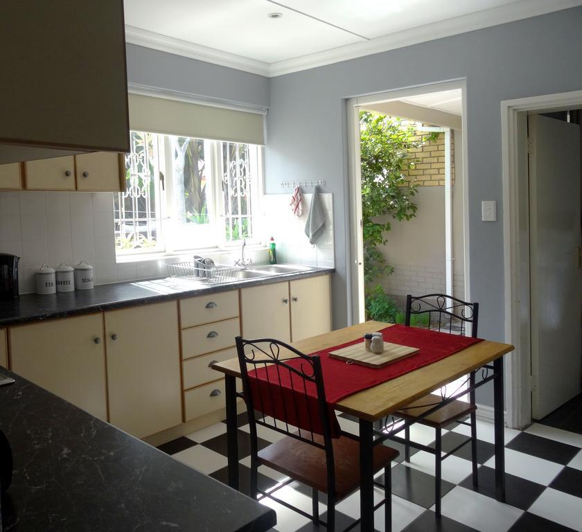 1932 House Bed And Breakfast Walvis Bay Bagian luar foto